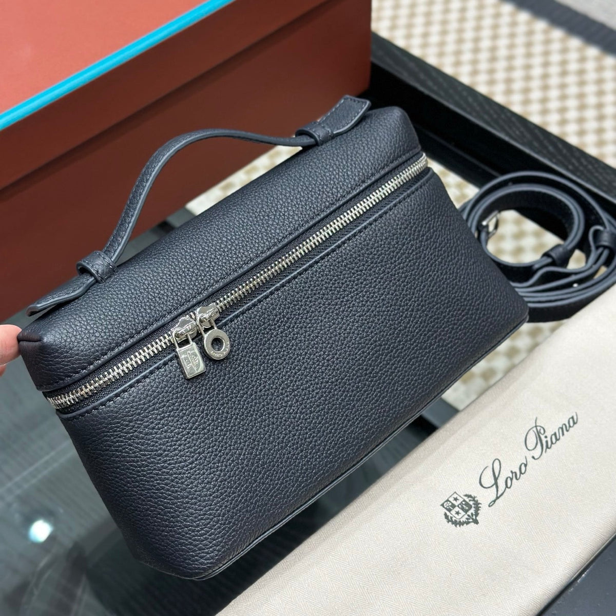 LORO P EXTRA POCKET L19 BAG