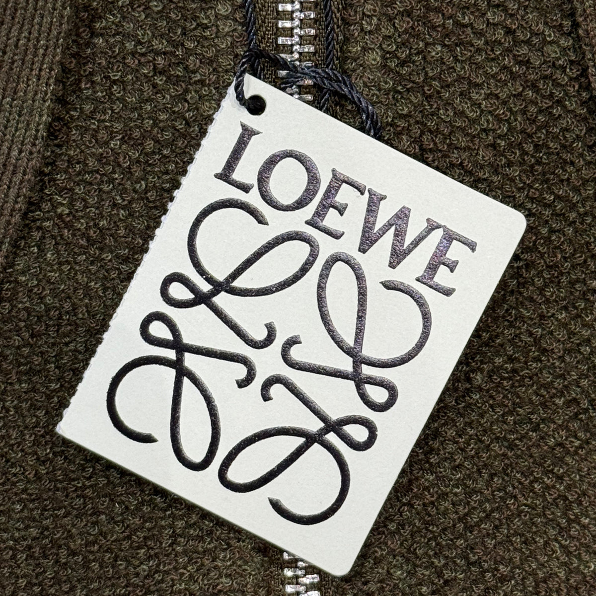 LOEW ZIP HOODIE