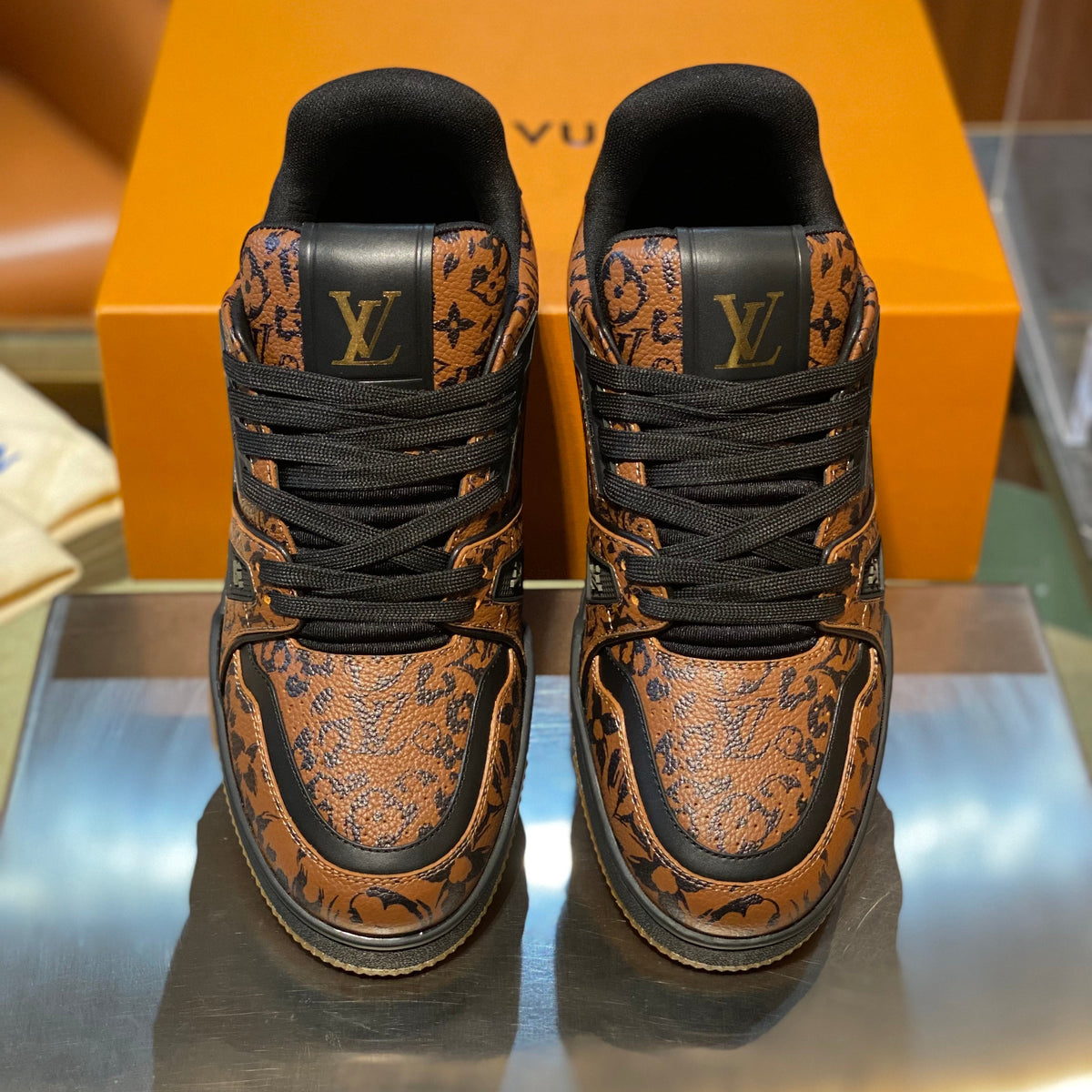 LOU TRAINERS