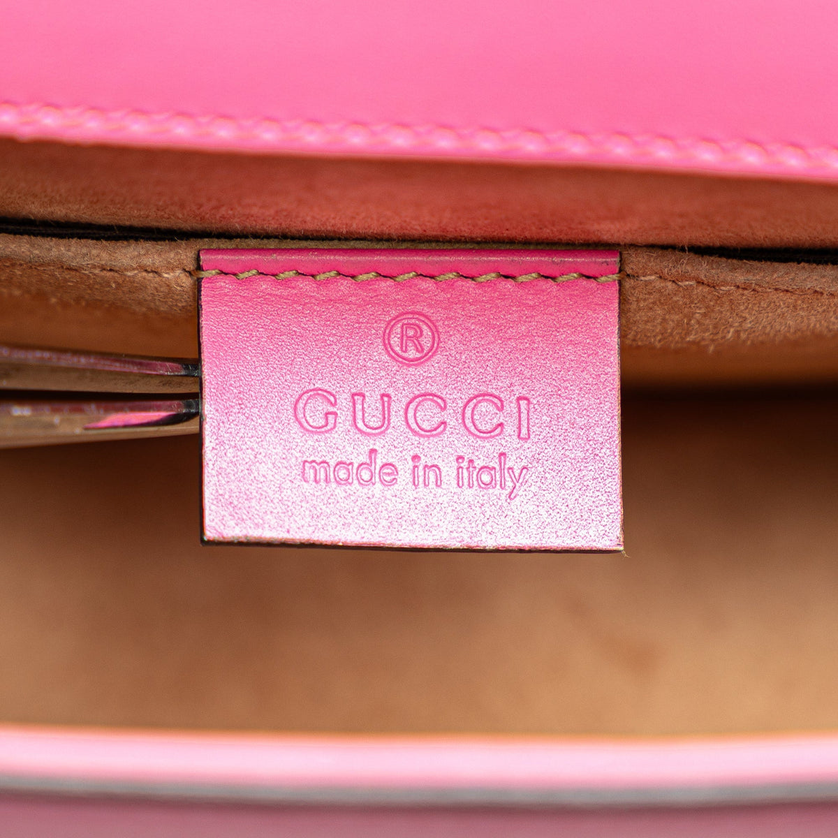 GUCCI Mini Sylvie Leather Chain Crossbody Crossbody Bag