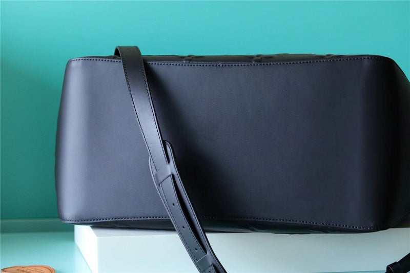 I W Fashion Lu-Vi bags - 10257
