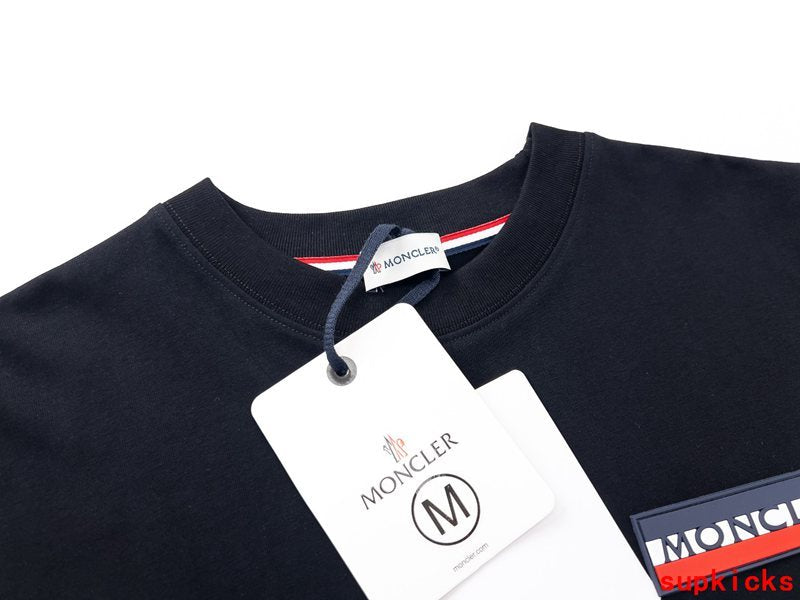 Moncler Luxury Cloth