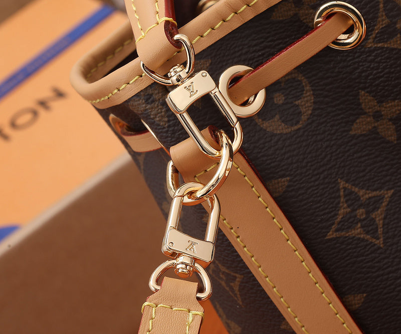 I W Fashion Lu-Vi Bags - 16805