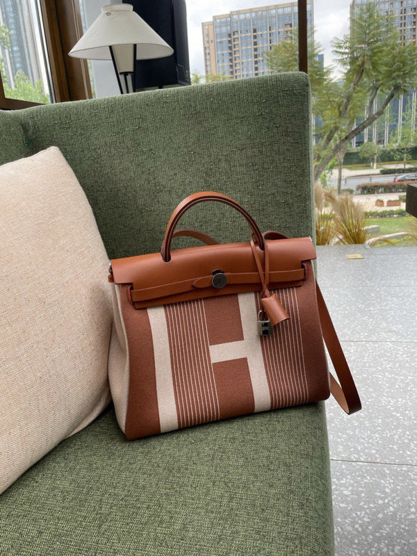 PHA - HMS Bags - 1553