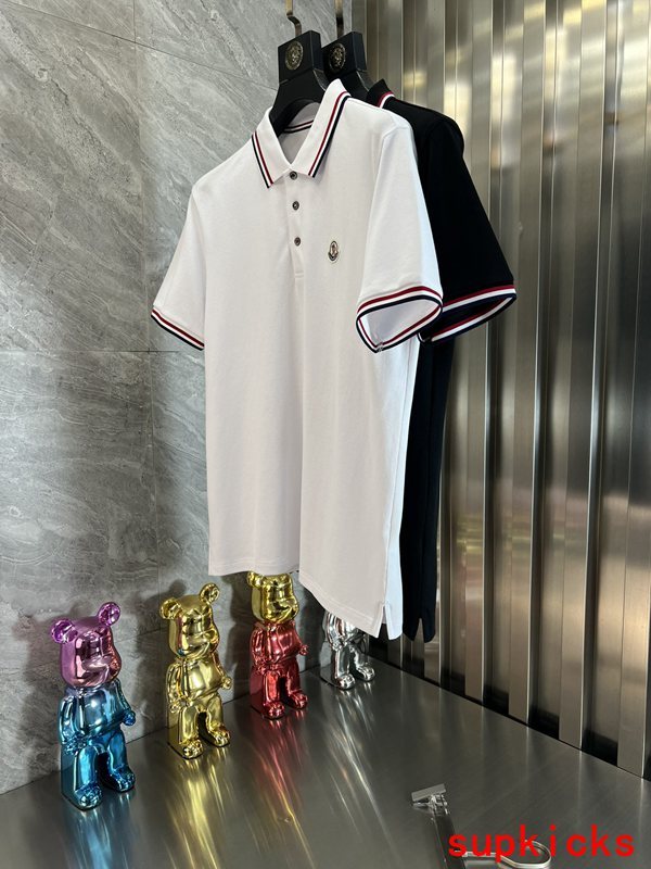 Moncler Luxury Cloth