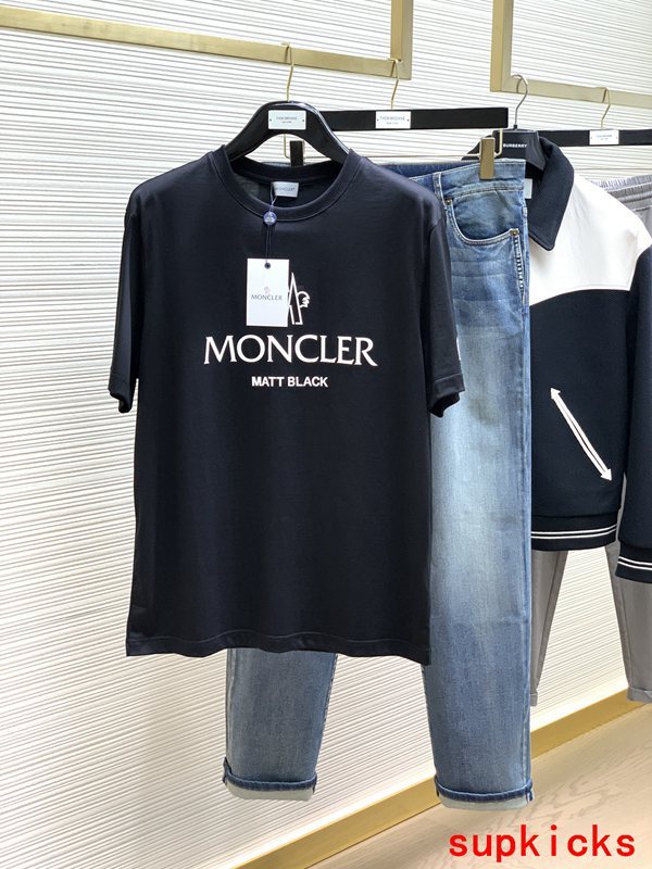 Moncler Luxury Cloth