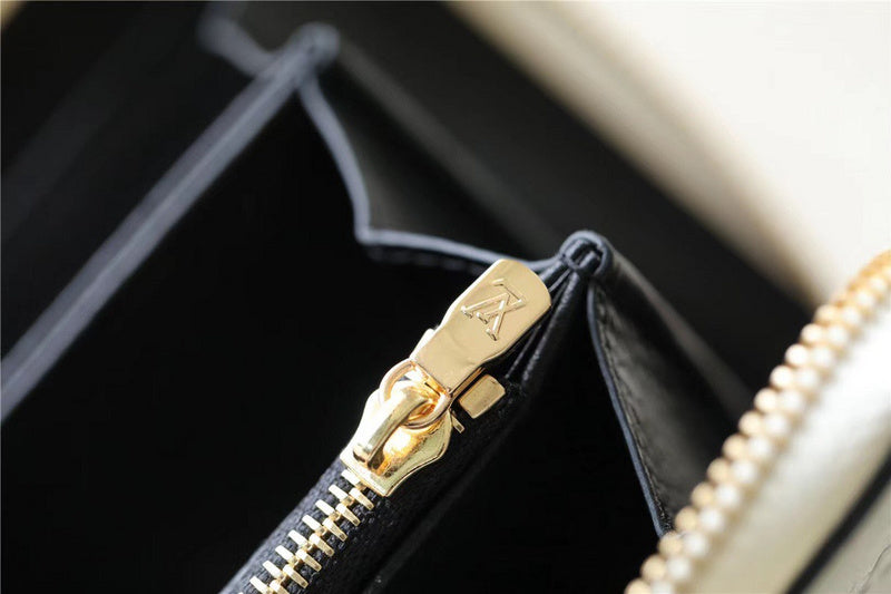 I W Fashion Lu-Vi bags - 8891
