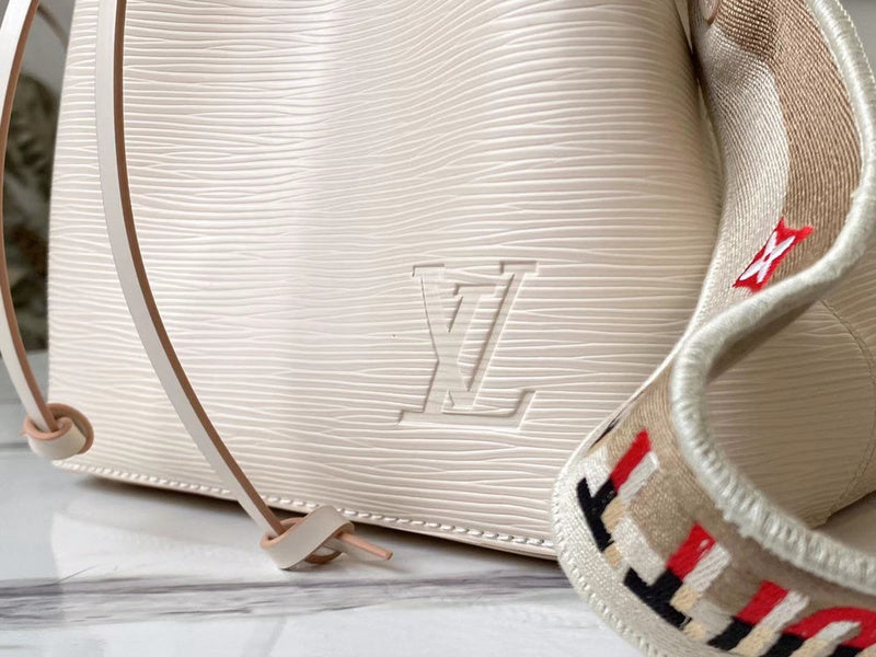 I W Fashion Lu-Vi bags - 17533