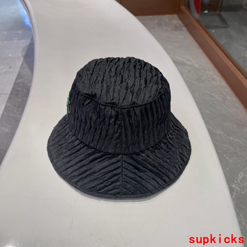 Louis Vuitton Luxury Cap