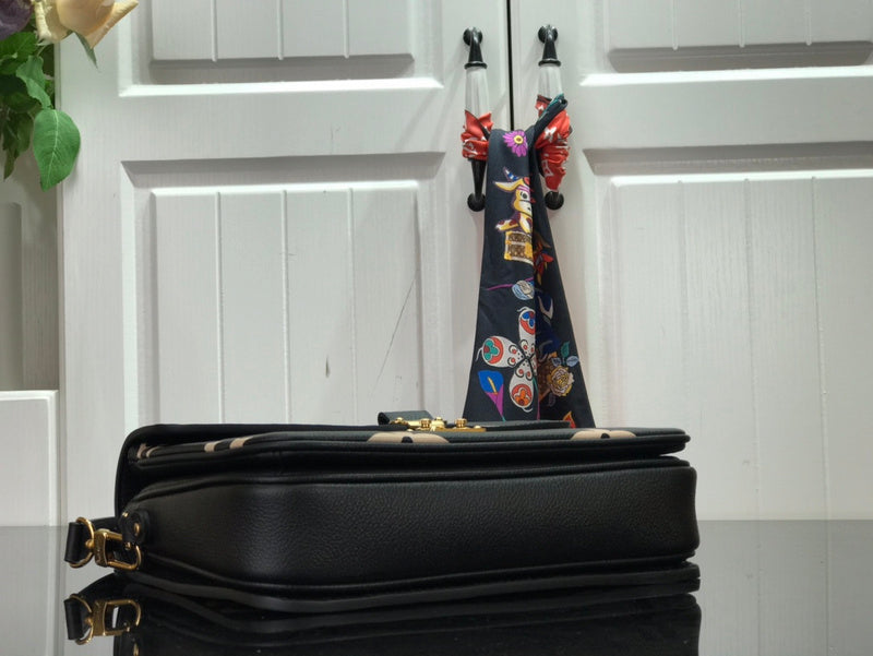 I W Fashion Lu-Vi bags - 17632