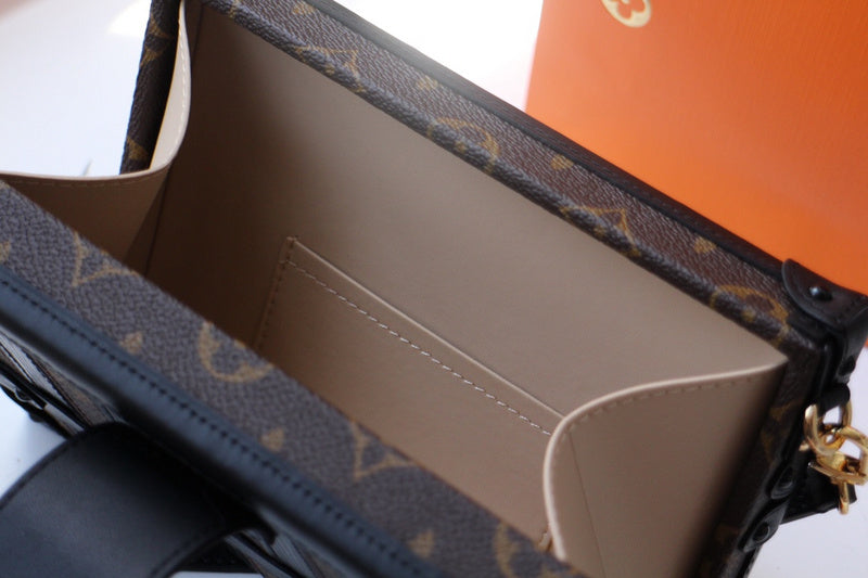 I W Fashion Lu-Vi bags - 17658
