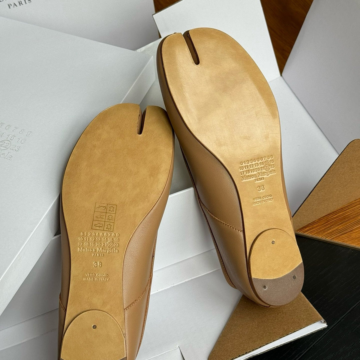 MAISON M TABI BALLET FLATS