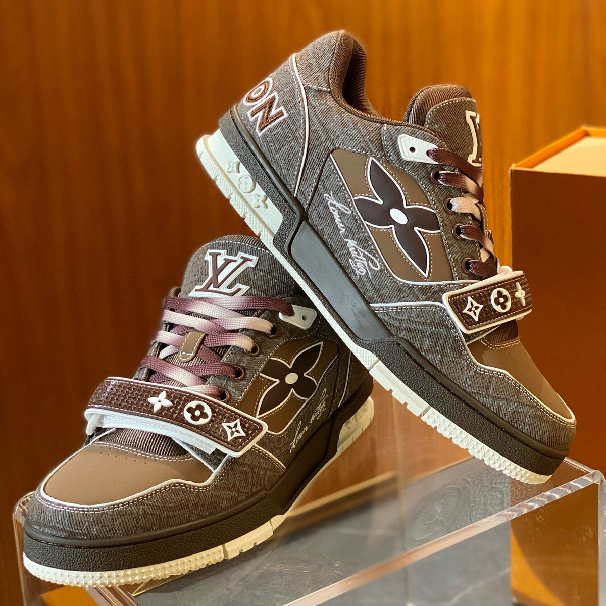 LOU TRAINERS