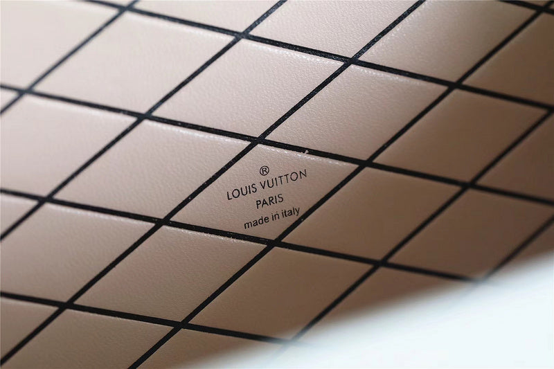 I W Fashion Lu-Vi bags - 8198