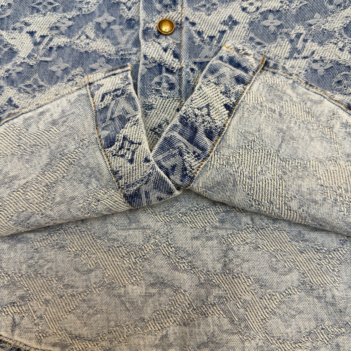 LOU DENIM SHIRT