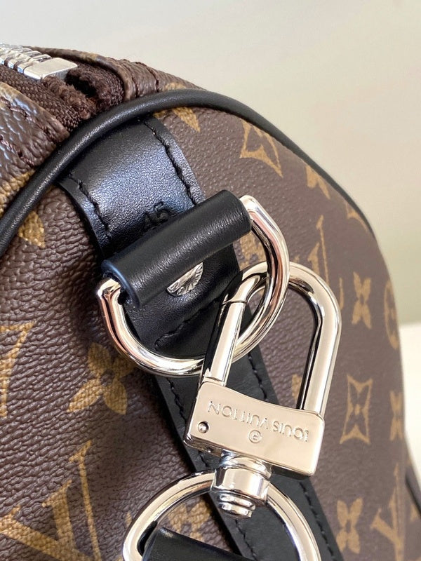 I W Fashion Lu-Vi Bags - 16608