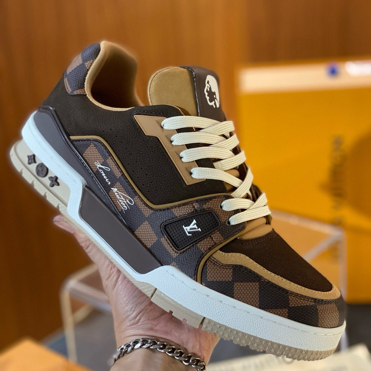 LOU TRAINERS