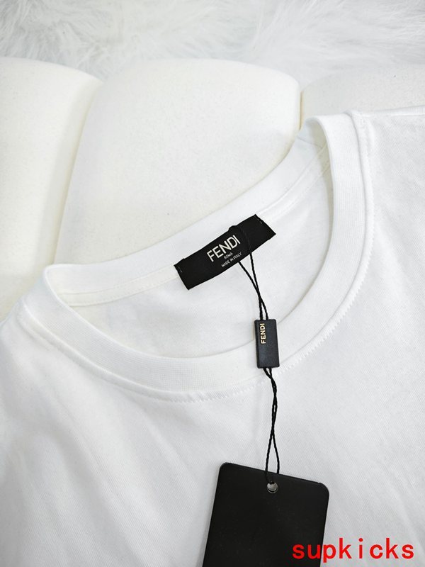 Moncler Luxury Cloth