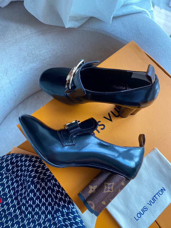 Louis Vuittion Luxury Shoes