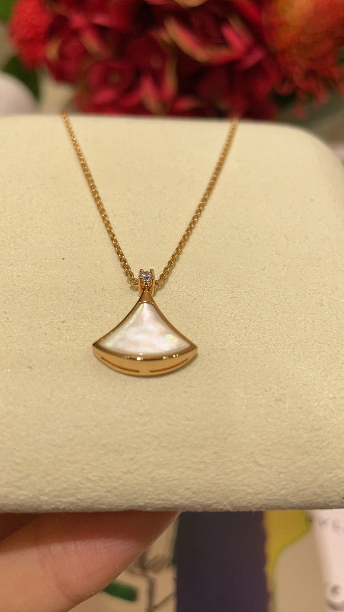 BVLG NECKLACE