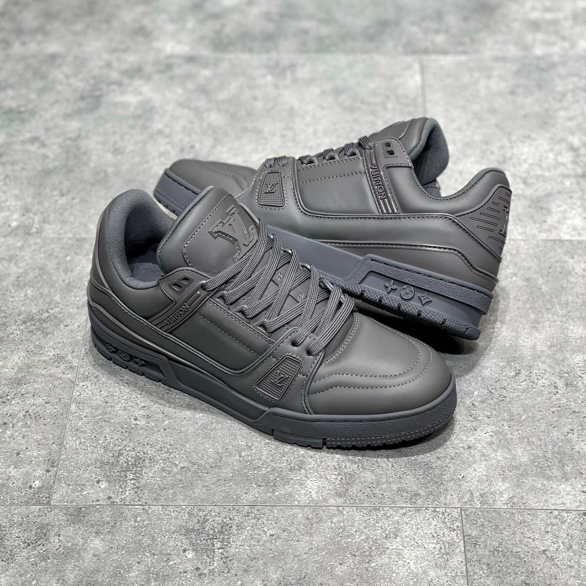 LOU TRAINERS