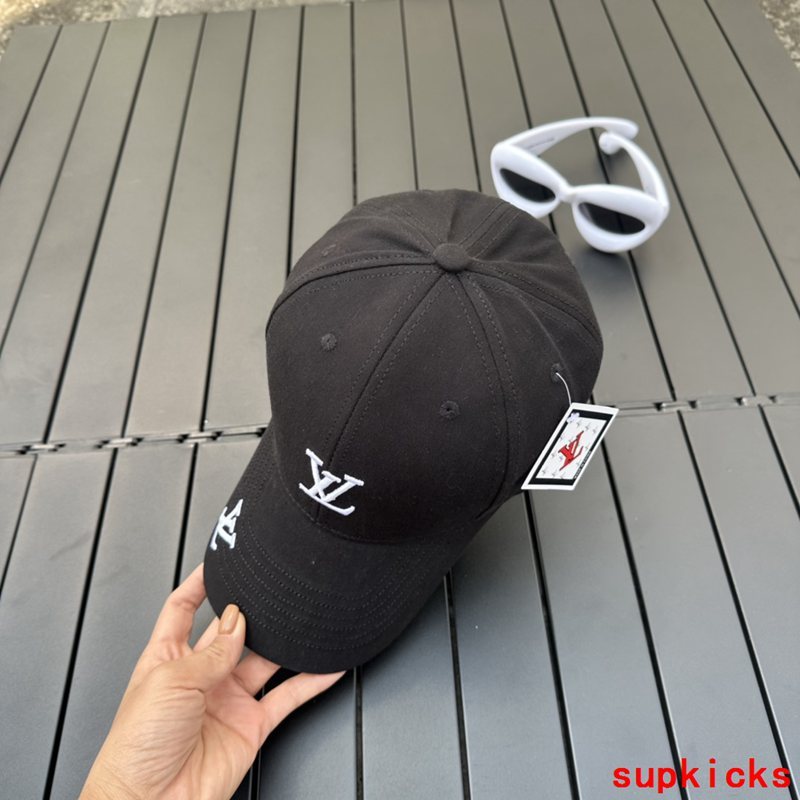 Louis Vuitton Luxury Cap