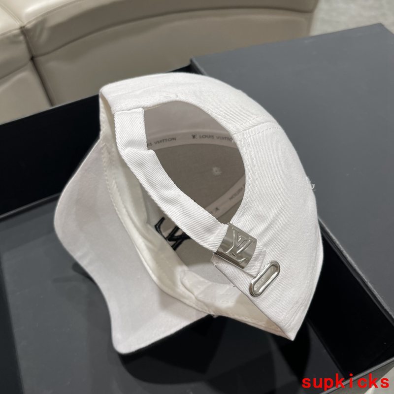 Louis Vuitton Luxury Cap