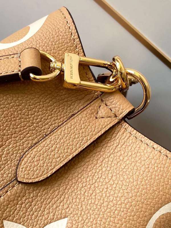LOV2 Bags - Luxurious Bags  500