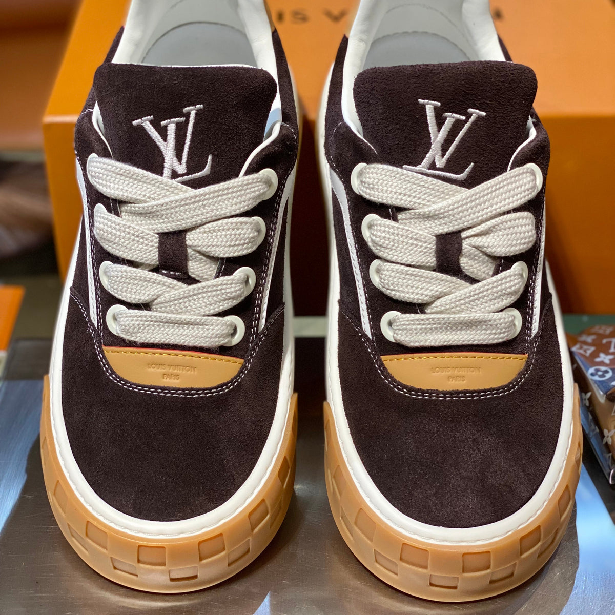 LOU TILTED SNEAKERS