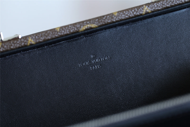 I W Fashion Lu-Vi bags - 10188