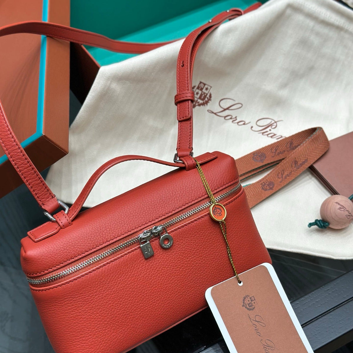 LORO P EXTRA POCKET L19 BAG