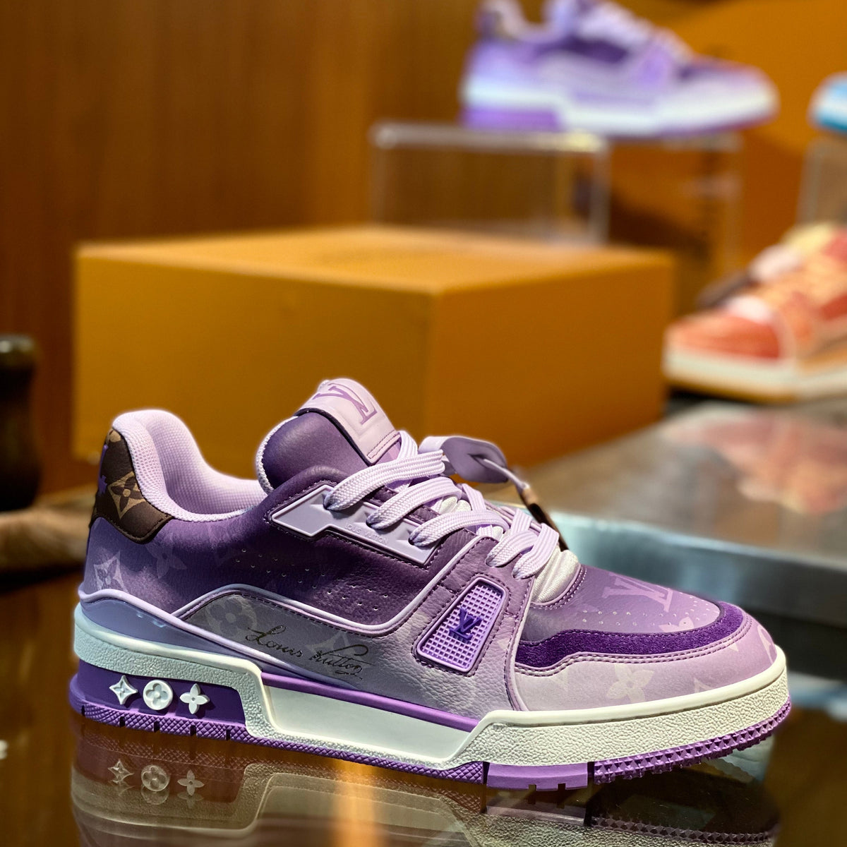 LOU SNEAKERS