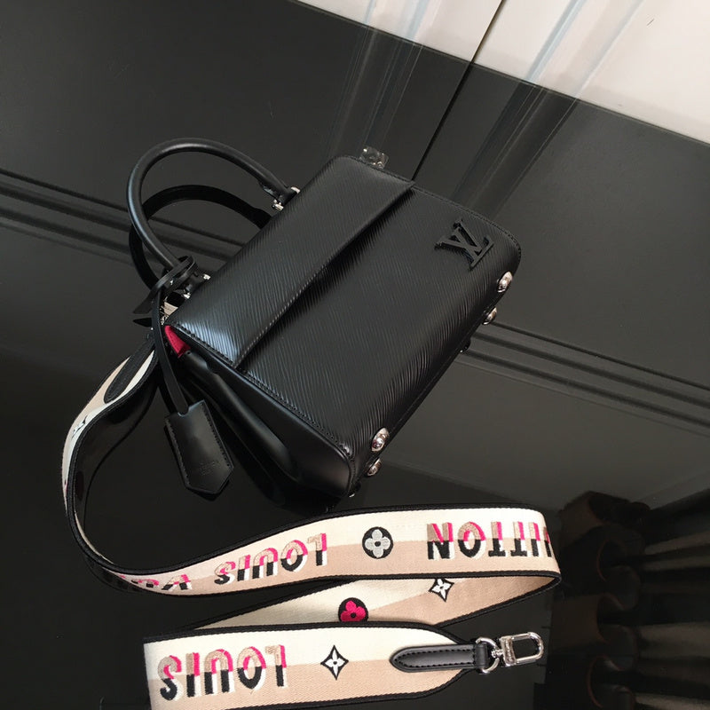 I W Fashion Lu-Vi bags - 17100