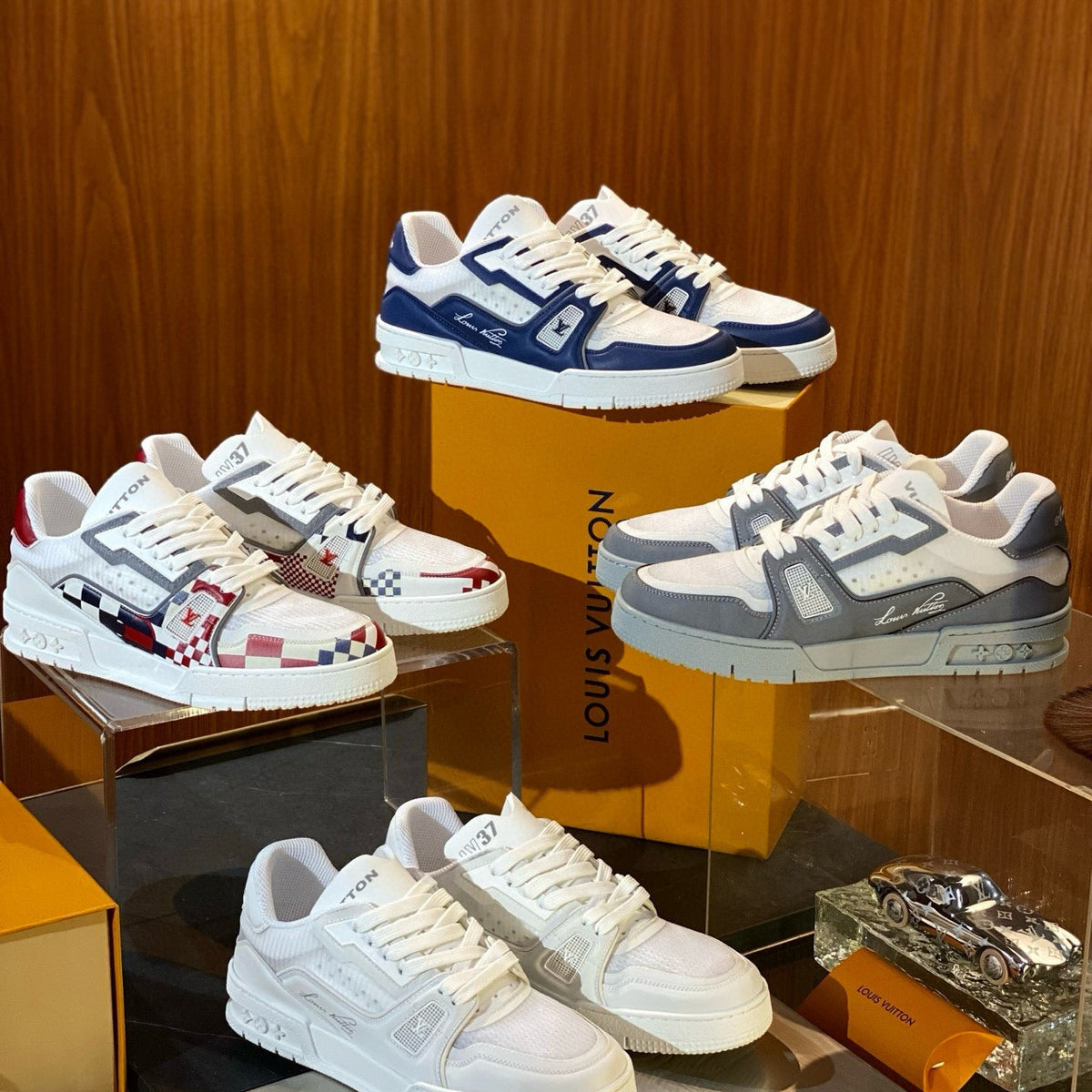 LOU TRAINERS