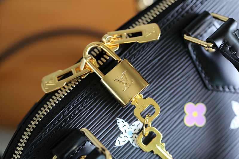 I W Fashion Lu-Vi bags - 8256
