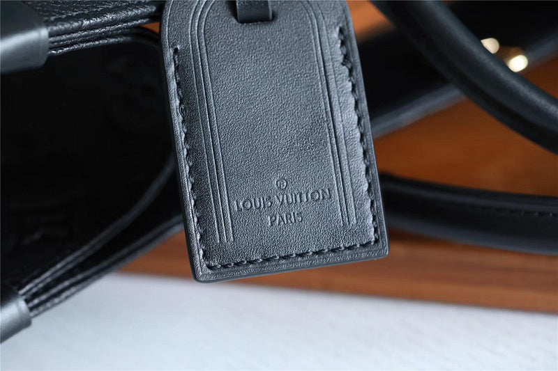 I W Fashion Lu-Vi bags - 8657