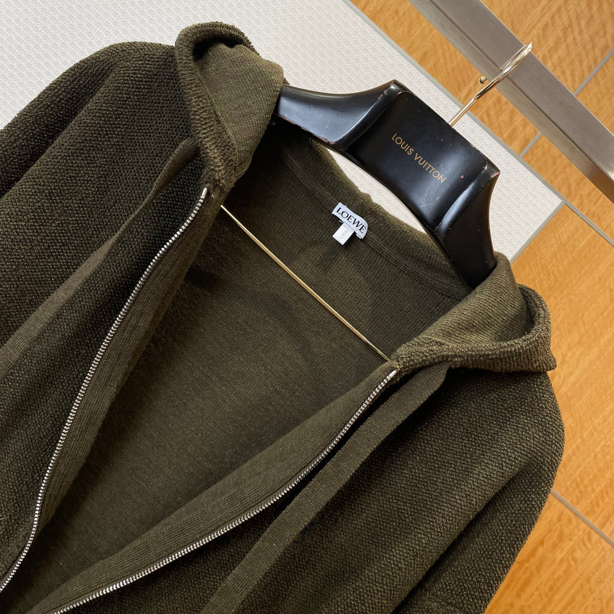LOEW ZIP HOODIE