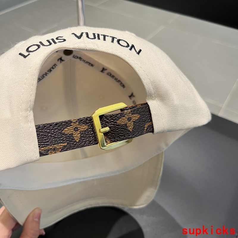 Louis Vuitton Luxury Cap