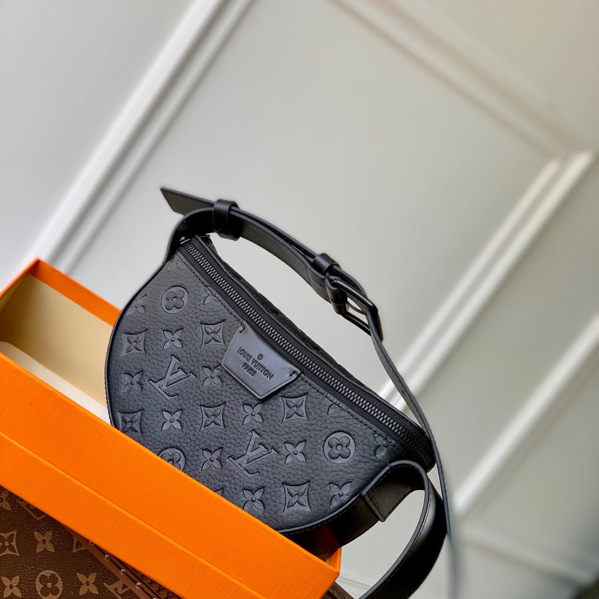 LOU MOON BAG