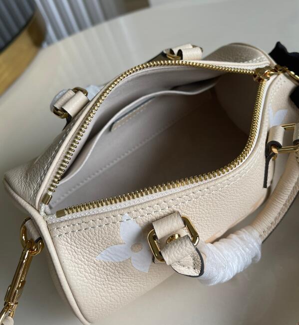 Ava’s Mode - LOV Bags - 2497