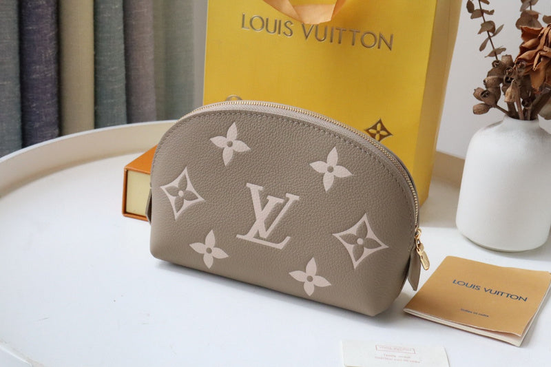 I W Fashion Lu-Vi bags - 17374