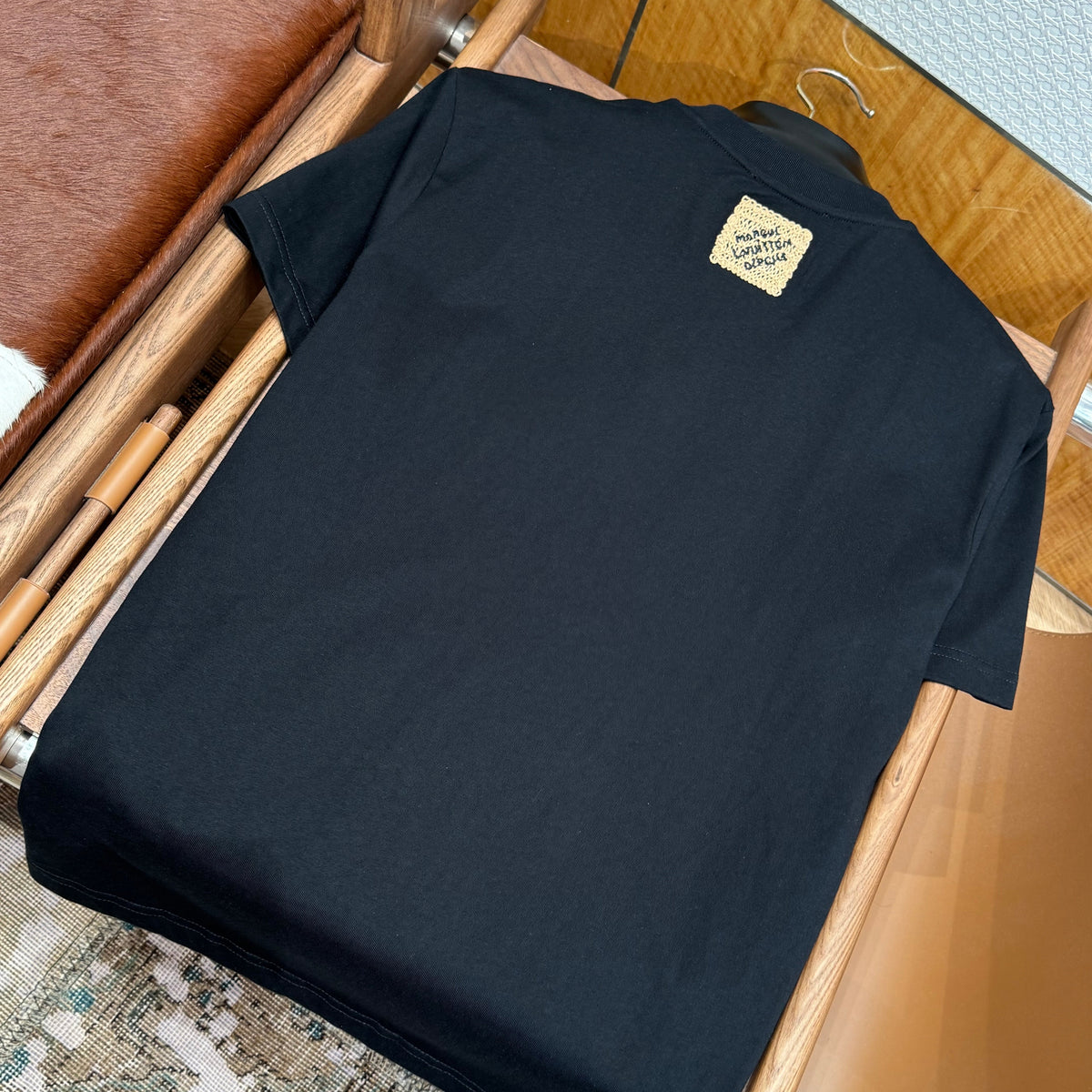 LOU T-SHIRT