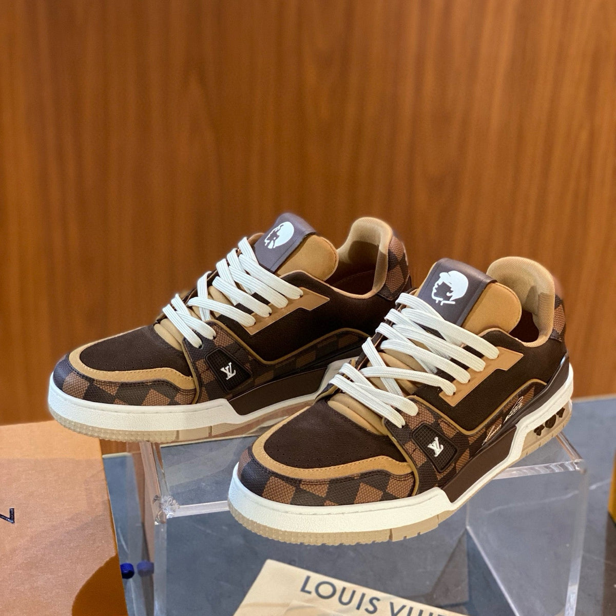 LOU TRAINERS