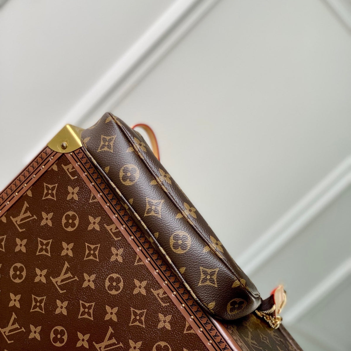 LOU POCHETTE ACCESSORIES