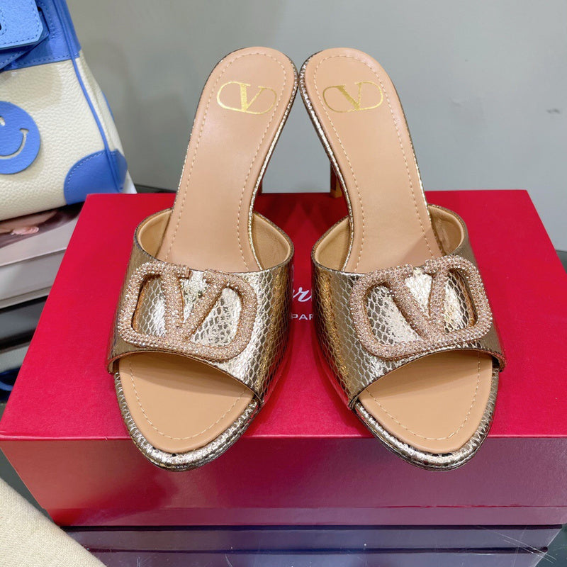 Valentino GARAVANI Luxury Shoes