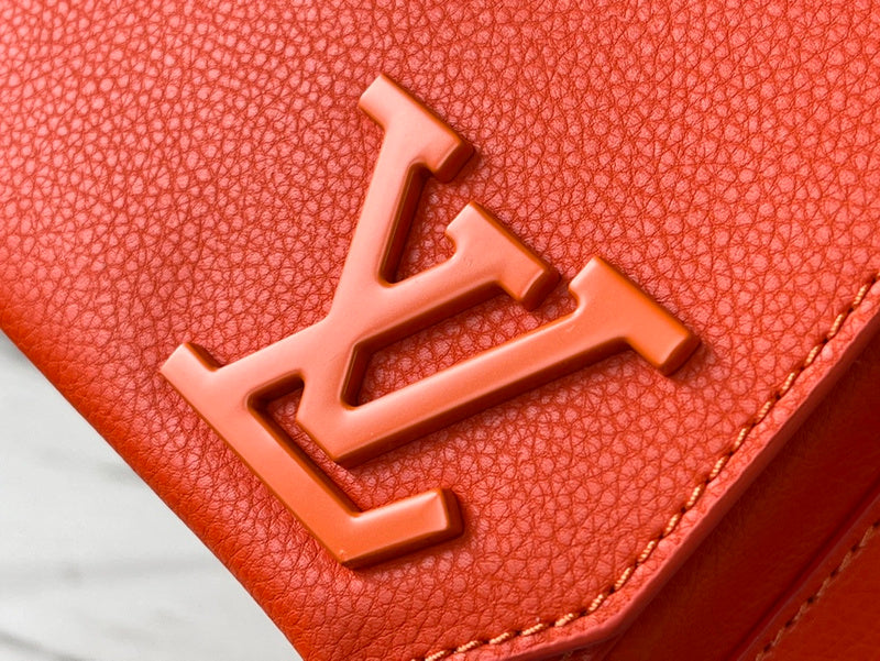 I W Fashion Lu-Vi bags - 17037