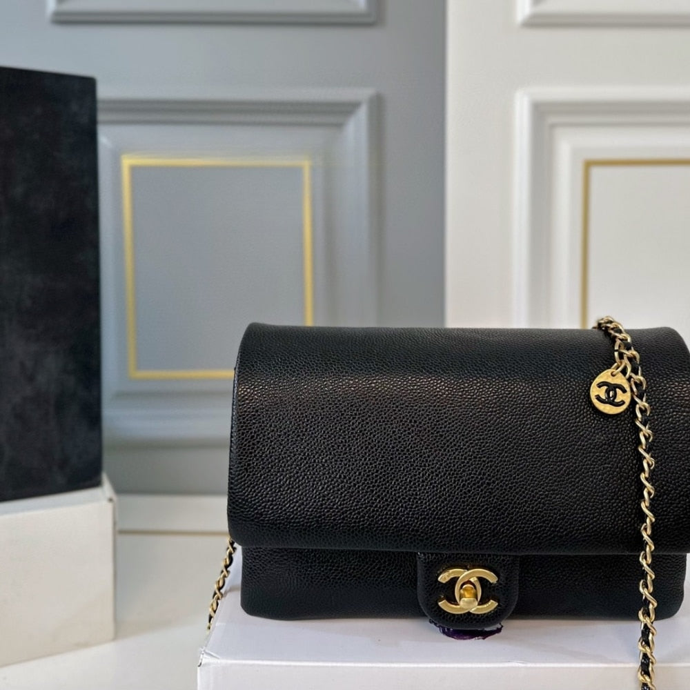 CC MINI FLAP BAG GRAINED SHINY CALFSKIN AND GOLD TONE METAL BLACK 23CM AS5218 B18321 94305