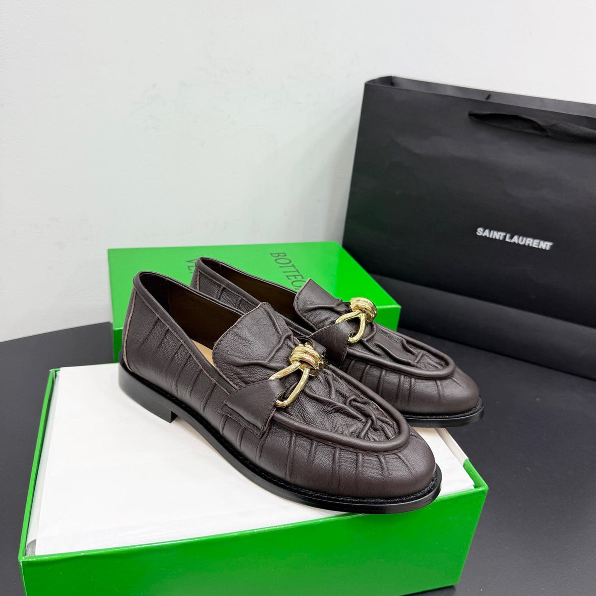 BOTT V LOAFERS