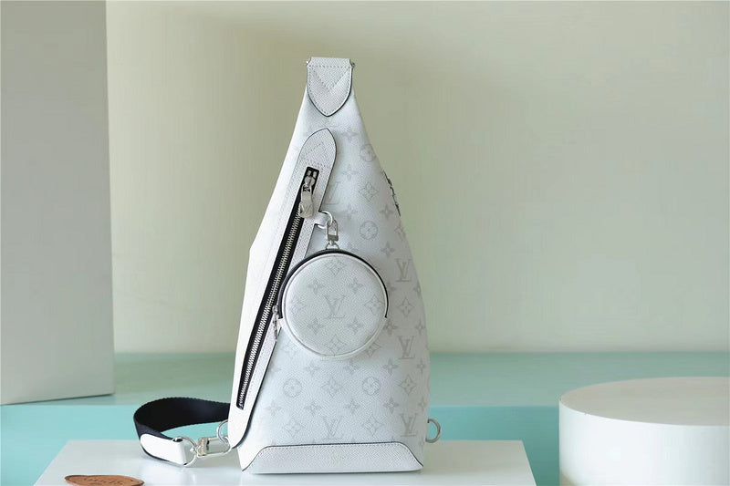I W Fashion Lu-Vi bags - 9947