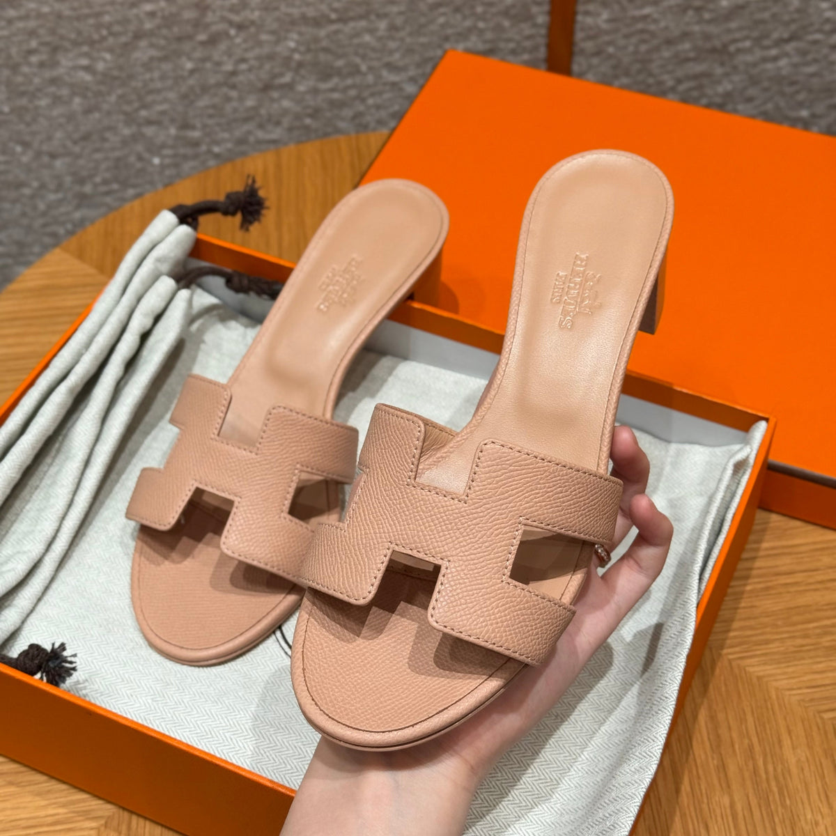 HERM OASIS SANDALS